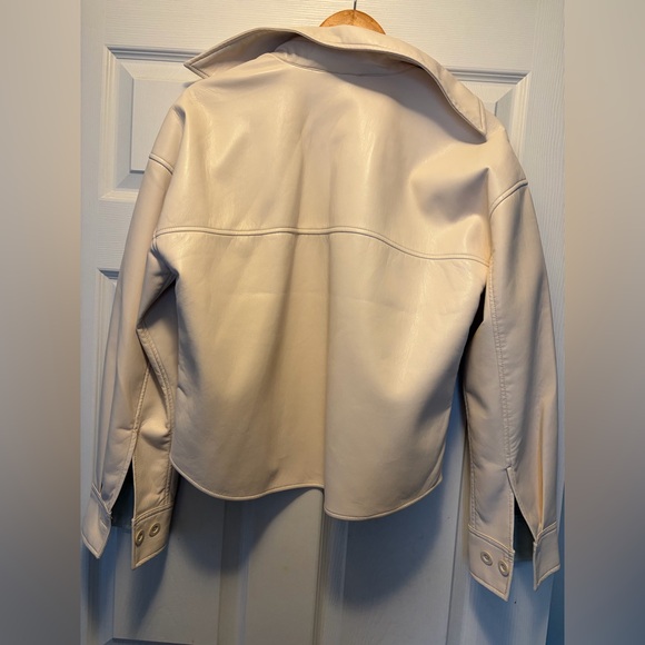 Aritzia Babaton Cream Vegan Leather Jacket - Picture 4 of 4